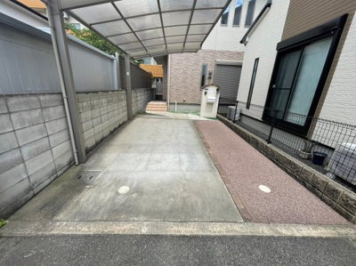 【駐車場】 | 旭小・平成21年建築・土地34.6坪・泉大津市東雲町 | 駐車場です