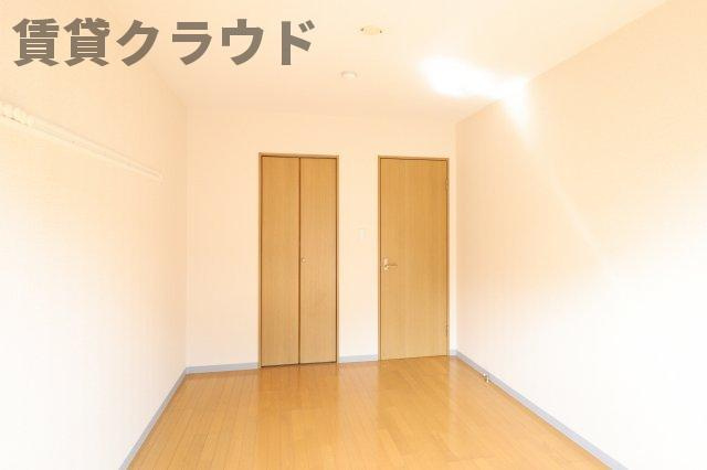 SANTAの寝室|使い勝手のいい寝室です