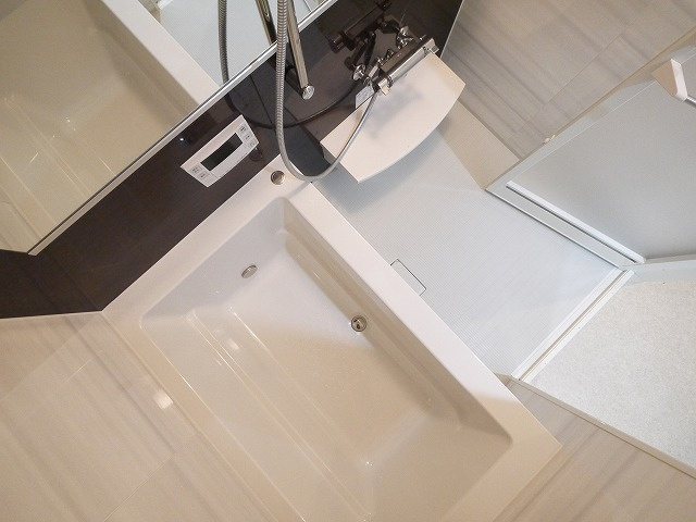 Ｔｏｕｒ　ｄ’Ａｎｇｅ　Ｉｋｏｍａの周辺