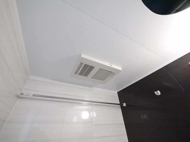 Ｔｏｕｒ　ｄ’Ａｎｇｅ　Ｉｋｏｍａの居間・リビング