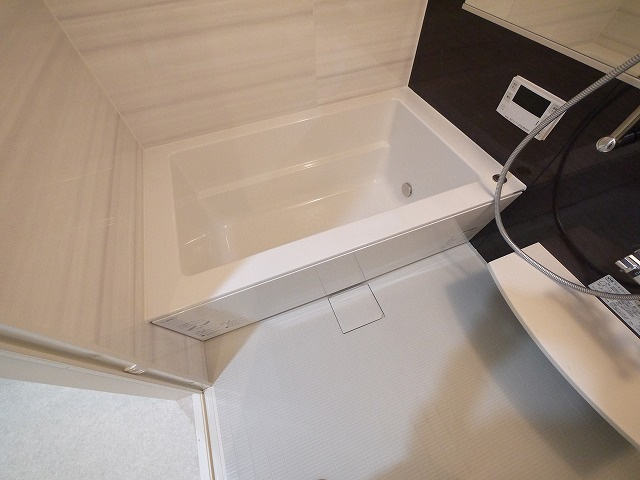 Ｔｏｕｒ　ｄ’Ａｎｇｅ　Ｉｋｏｍａの浴室