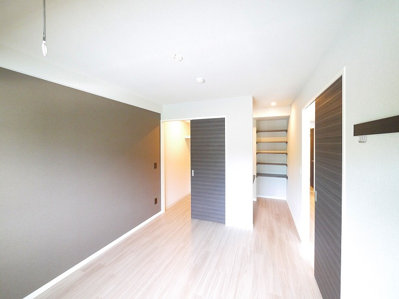 Ｔｏｕｒ　ｄ’Ａｎｇｅ　Ｉｋｏｍａの洋室