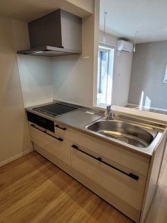 【キッチン】 | 京町エンジェルII | 対面式システムキッチンです。