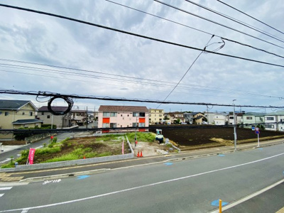 【展望】 | ☆ガレージ・家具付き販売！陽当たり抜群！利便性が高い子育て良好住環境☆藤沢市亀井野４丁目新築 | クールな印象のカラーリングが冴える外観です♪