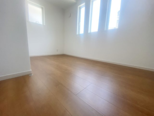 呉市焼山中央5丁目　新築一戸建て(全2棟)の洋室