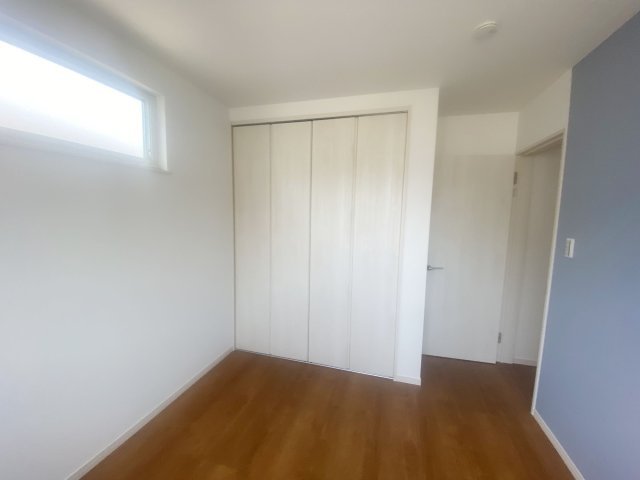 呉市焼山中央5丁目　新築一戸建て(全2棟)の洋室