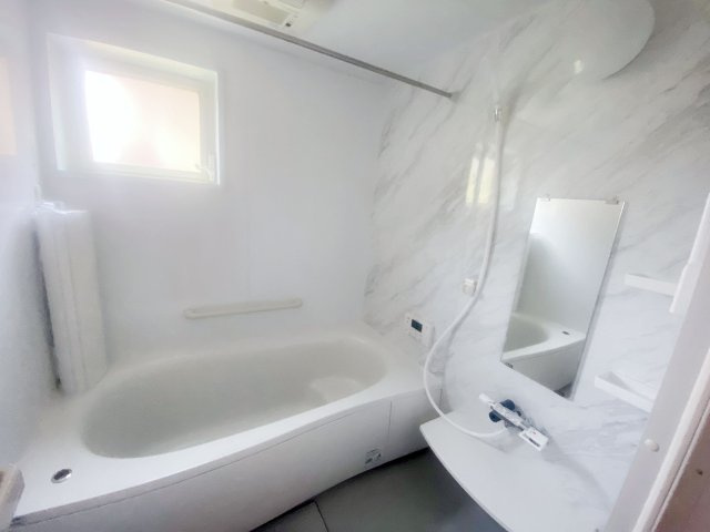 呉市焼山中央5丁目　新築一戸建て(全2棟)の浴室