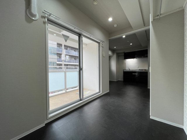 JESUS　SQUARE　nippombashiの居間・リビング