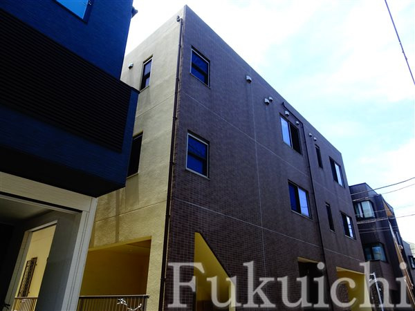 Y's Cube (ワイズキューブ)の外観