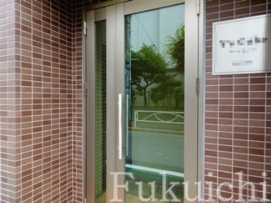 Y's Cube (ワイズキューブ)のエントランス