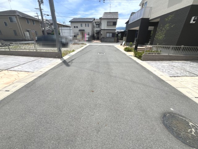 【前面道路含む現地写真】 | 香芝市磯壁5丁目 全5区画 5号地