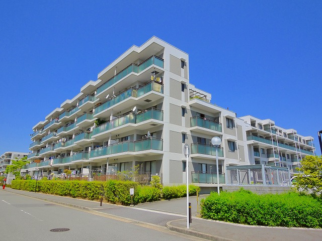 東急ドエルアルス木津南Cの外観|落ち着いた雰囲気の外観です