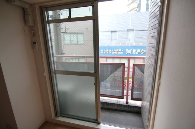 【バルコニー】 | セレニティ立花弐番館
