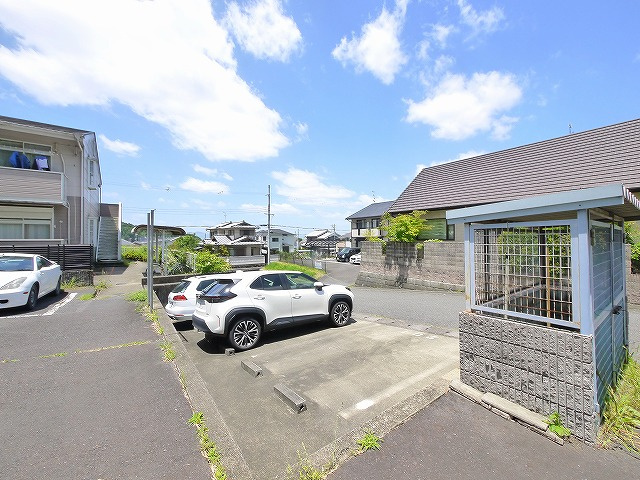 FUJIYAMAハイツ駐車場