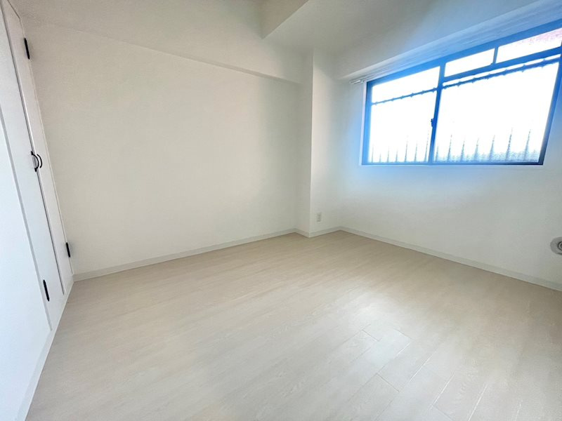 グレイスヴィラ阿部の洋室