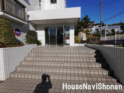 【エントランス】 | ロイヤルⅢ