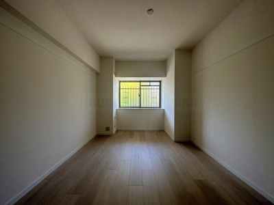 【寝室】 | ロイヤルⅢ