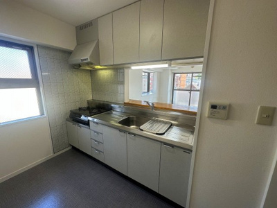 【キッチン】 | ロイヤルⅢ