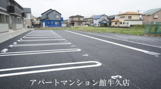 【駐車場】