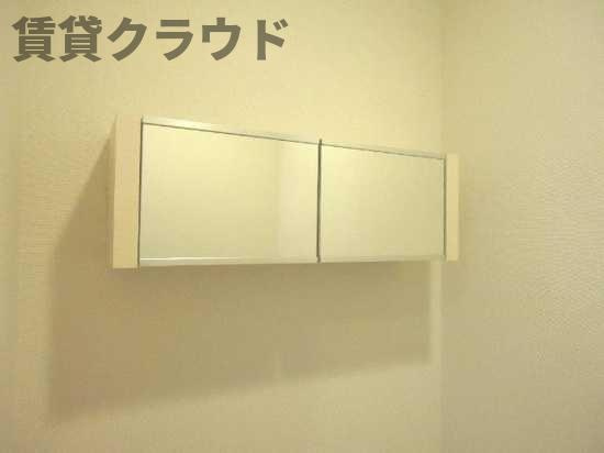 アンビシャス千葉城前のトイレ|壁面収納