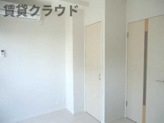 アンビシャス千葉城前の洋室|個人の部屋や寝室として使える洋室です