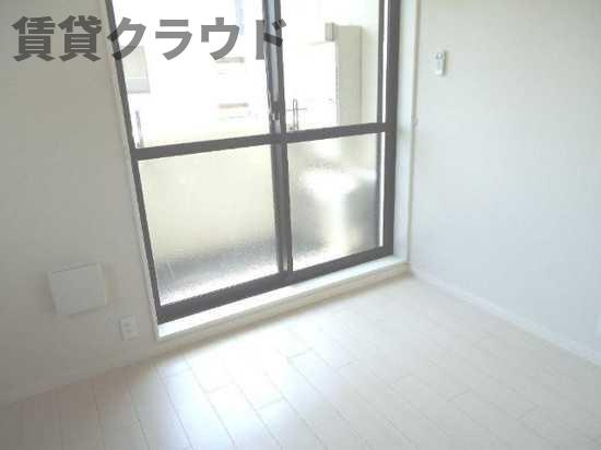 アンビシャス千葉城前の居間・リビング|使いやすい居間です