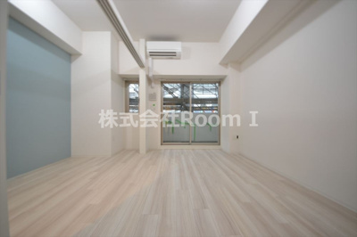 【居間・リビング】 | セレニテ本町リアン | おしゃれなリビングです