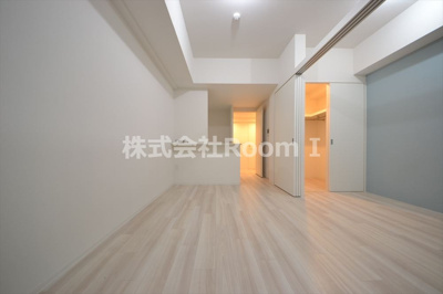 【居間・リビング】 | セレニテ本町リアン | ゆったり過ごせるリビングです