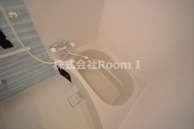 【浴室】 | セレニテ本町リアン | コンパクトで使いやすいお風呂です