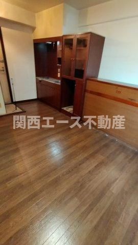 【居間・リビング】 | グローリア高井田