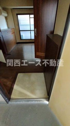 【玄関】 | グローリア高井田