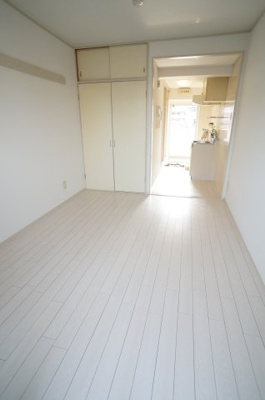 【寝室】 | ブリックフォートアシハラ