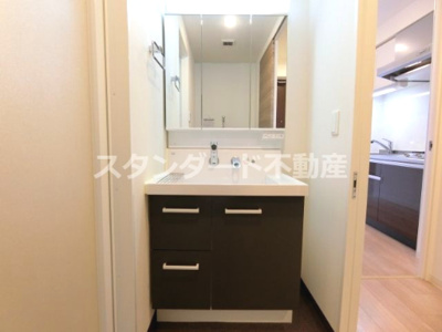 【洗面所】 | ブリリアント同心