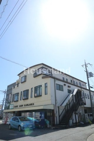 (有)河彦3Fの外観