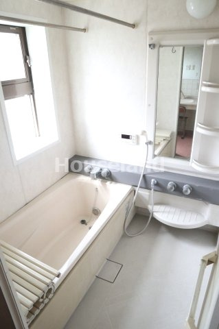 (有)河彦3Fの浴室