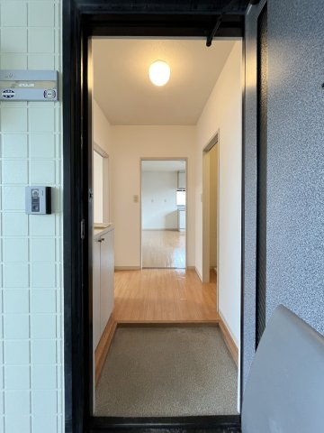 アーバンライフ西福原の玄関