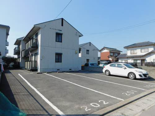 アーバンライフ西福原の駐車場