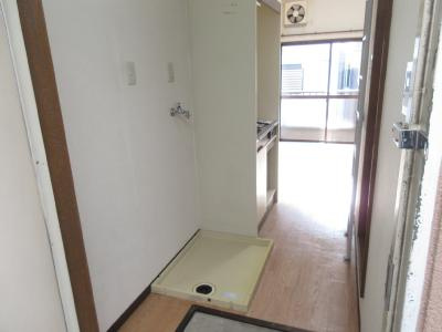 シティ嵯峨の内装|玄関から～