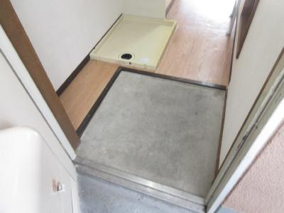 シティ嵯峨の玄関