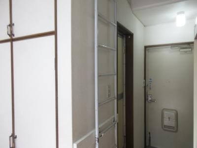 シティ嵯峨の内装|ハシゴ