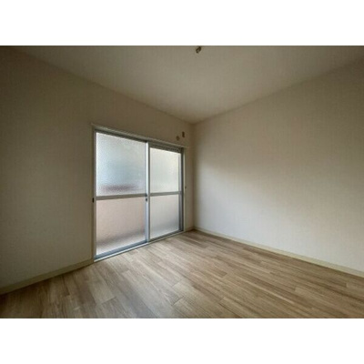 【洋室】 | 西町ロイヤルマンション