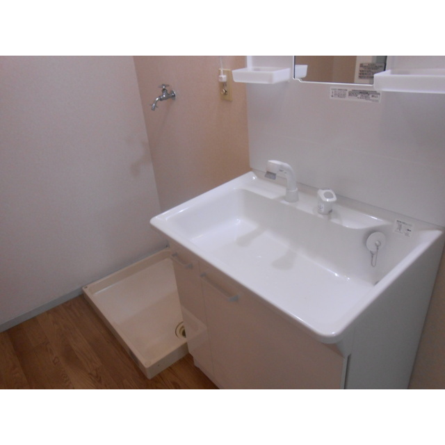 エクセルハイムⅠの設備|洗面化粧台・室内洗濯置場