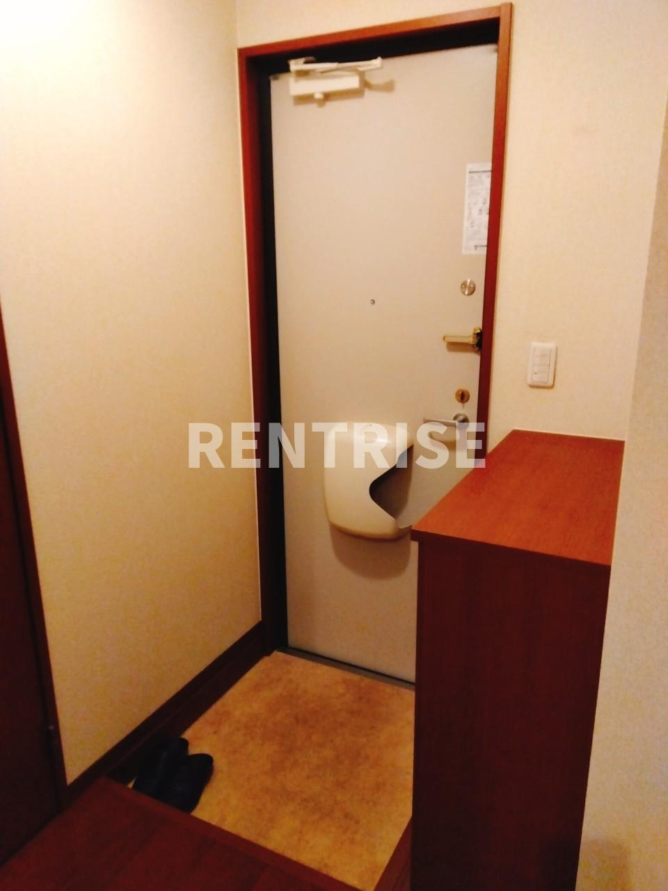 アンダー フォレスト Ⅱの玄関