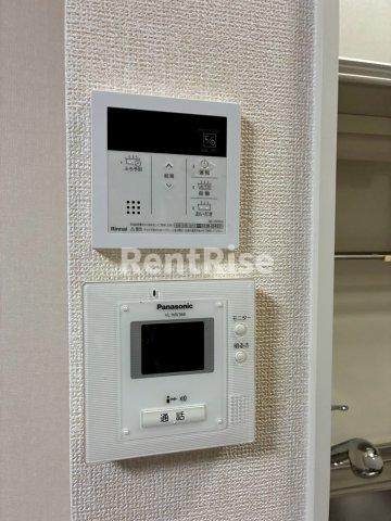 サン・イーストの駐車場|モニターホン