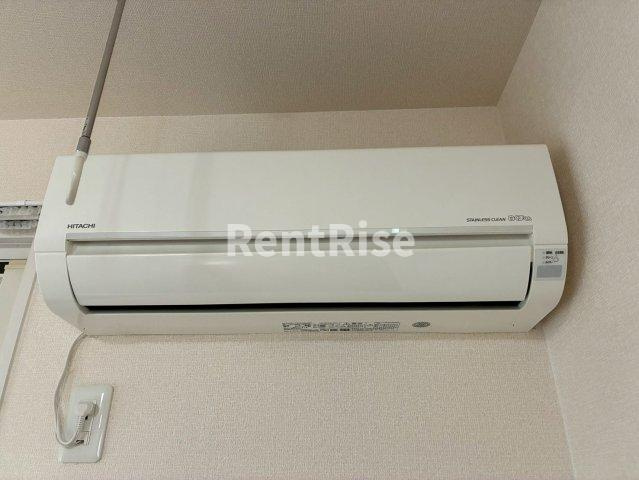 サン・イースト