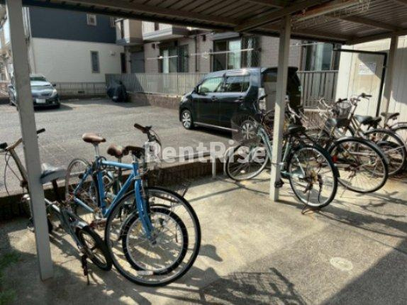 サン・イースト