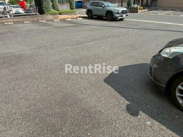 サン・イースト