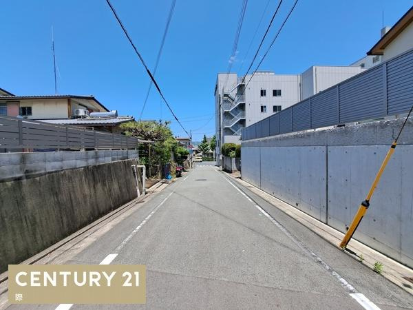 和歌山市北坂ノ上丁　土地の前面道路含む現地写真