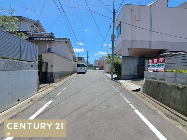 和歌山市北坂ノ上丁　土地の前面道路含む現地写真