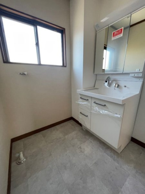 【独立洗面台】 | 海が目の前、オーシャンビューの3階建